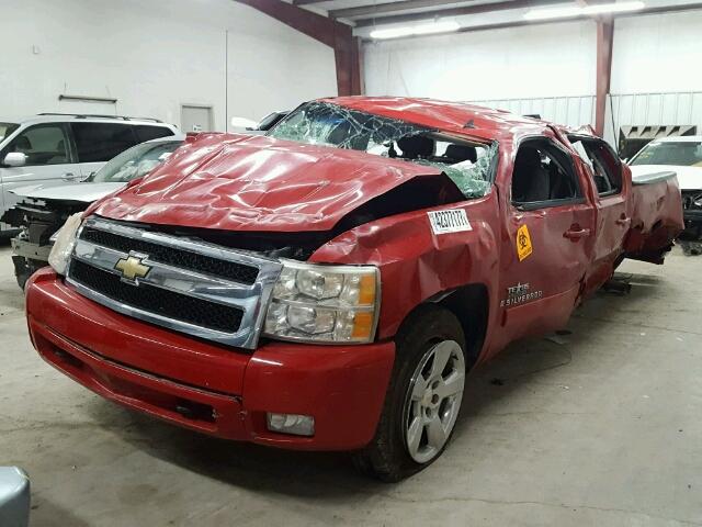 2GCEC130481229795 - 2008 CHEVROLET SILVERADO RED photo 2