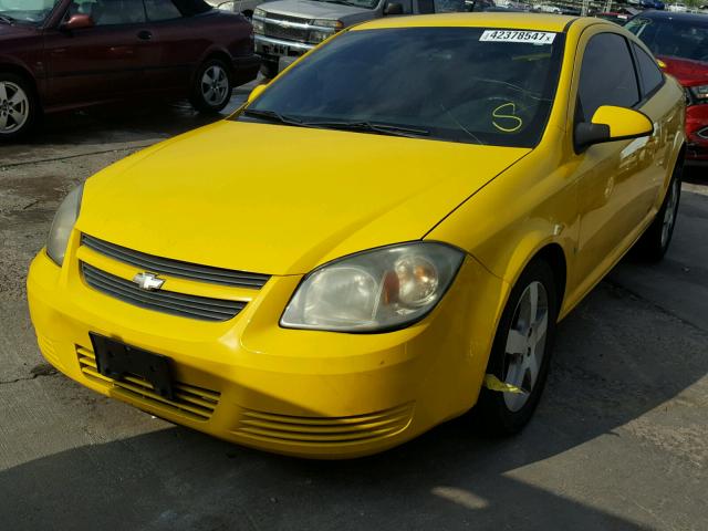 1G1AL18F687307484 - 2008 CHEVROLET COBALT YELLOW photo 2