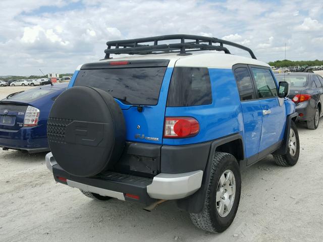 JTEZU11F970011881 - 2007 TOYOTA FJ CRUISER BLUE photo 4