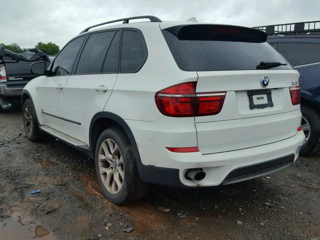 5UXZV4C58D0B06176 - 2013 BMW X5 WHITE photo 3