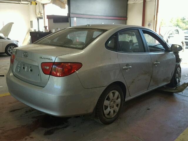 KMHDU46D38U525884 - 2008 HYUNDAI ELANTRA GL SILVER photo 4