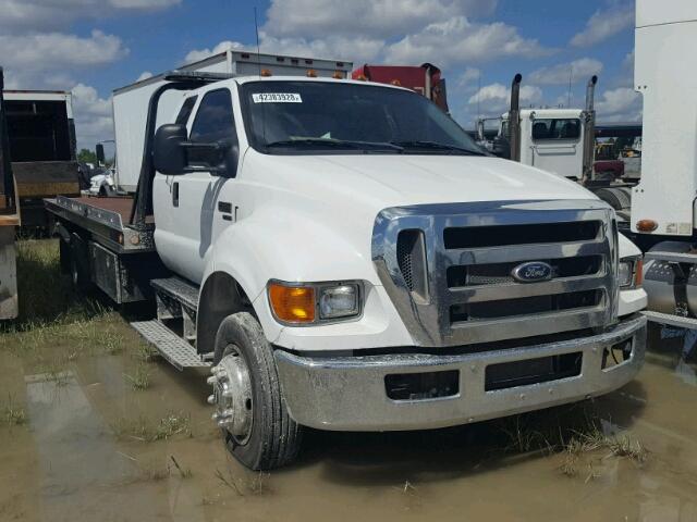 3FRNX6FC7AV270750 - 2010 FORD F650 SUPER WHITE photo 1