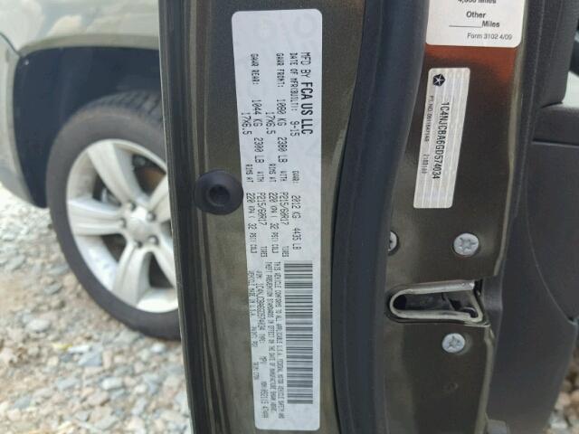 1C4NJCBA6GD574034 - 2016 JEEP COMPASS SP GREEN photo 10