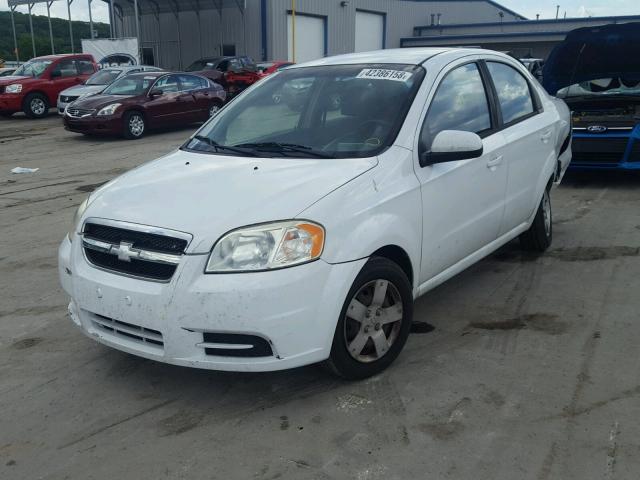 KL1TD5DE0BB164920 - 2011 CHEVROLET AVEO LS WHITE photo 2