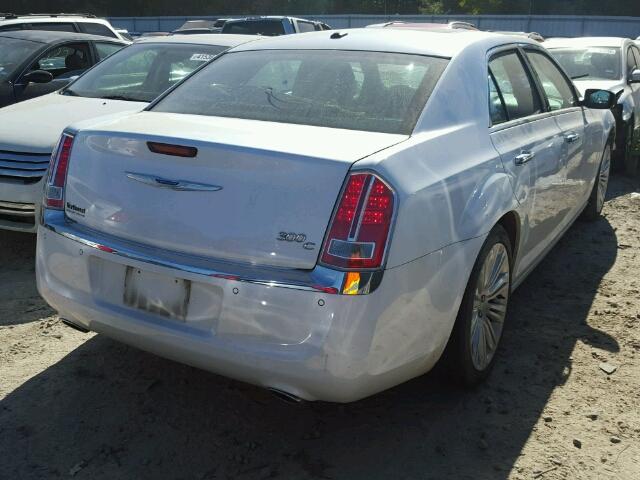 2C3CCAET7EH278382 - 2014 CHRYSLER 300C WHITE photo 4