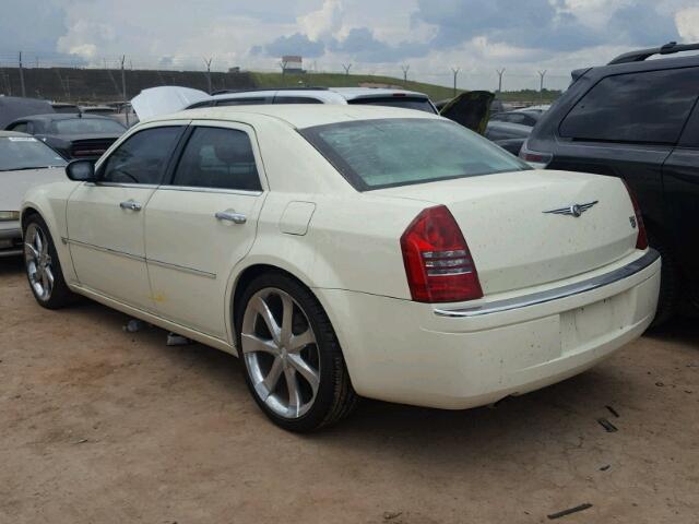 2C3JA63H65H101766 - 2005 CHRYSLER 300C CREAM photo 3