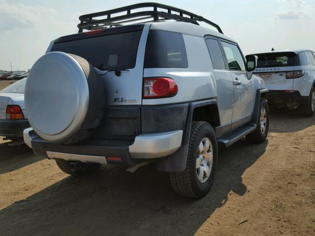 JTEBU11F170026621 - 2007 TOYOTA FJ CRUISER SILVER photo 4