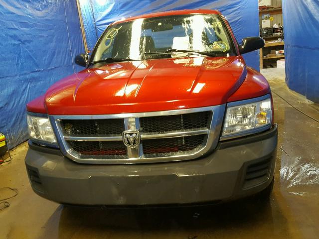 1D7HW32K68S525541 - 2008 DODGE DAKOTA SXT RED photo 9