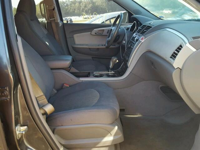 1GNKRGED0BJ339316 - 2011 CHEVROLET TRAVERSE L CHARCOAL photo 5