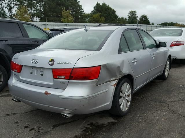 5NPEU46F79H552656 - 2009 HYUNDAI SONATA GRAY photo 4