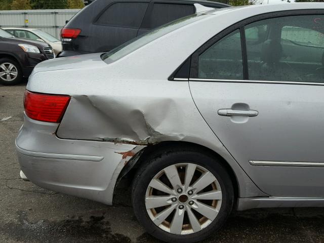 5NPEU46F79H552656 - 2009 HYUNDAI SONATA GRAY photo 9