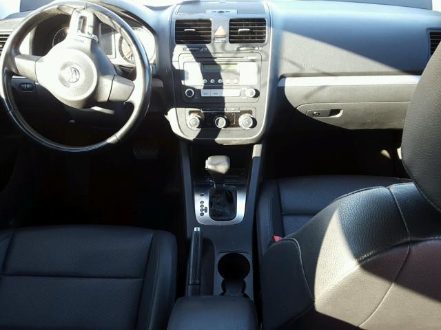 3VWRX7AJ0AM115731 - 2010 VOLKSWAGEN JETTA SE Сұр фото 9