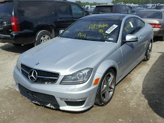 WDDGJ7HB1CF920298 - 2012 MERCEDES-BENZ C 63 AMG SILVER photo 2