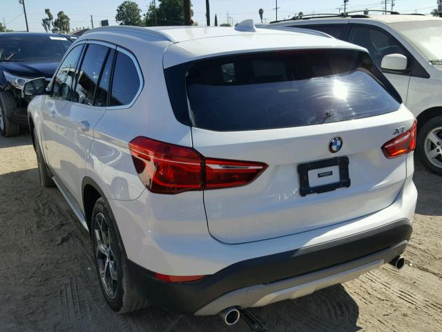 WBXHU7C33J5H39587 - 2018 BMW X1 SDRIVE2 WHITE photo 3