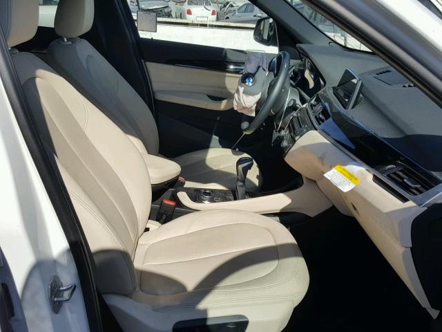 WBXHU7C33J5H39587 - 2018 BMW X1 SDRIVE2 WHITE photo 5