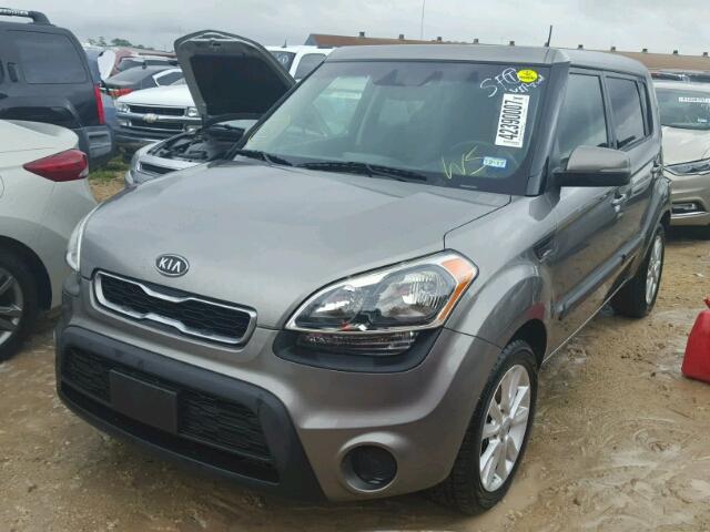 KNDJT2A6XC7393981 - 2012 KIA SOUL + GRAY photo 2