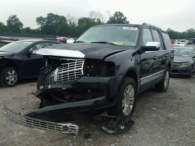 5LMJJ2H58DEL07320 - 2013 LINCOLN NAVIGATOR Schwarz Foto 2