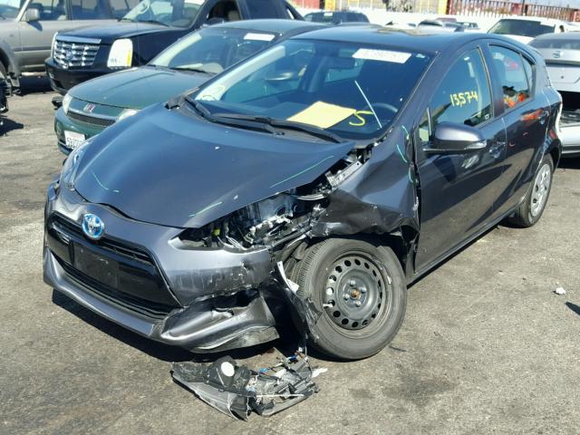 JTDKDTB3XG1131396 - 2016 TOYOTA PRIUS C GRAY photo 2