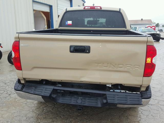 5TFEW5F11HX226648 - 2017 TOYOTA TUNDRA TAN photo 9