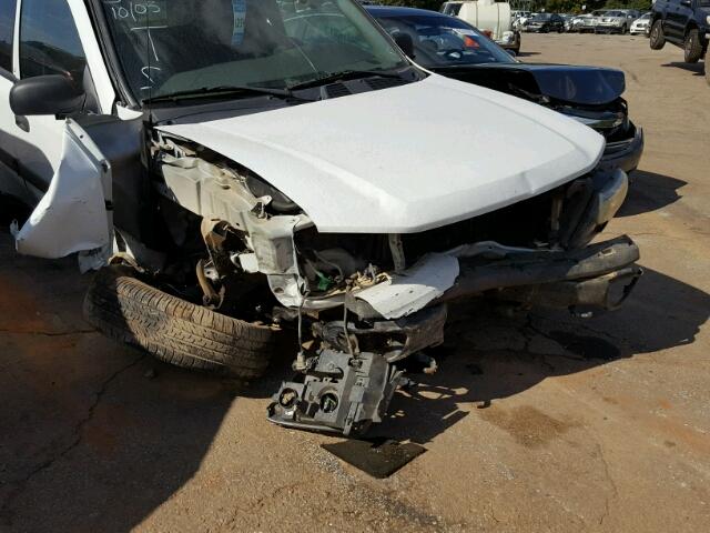 1GNDT13S332360732 - 2003 CHEVROLET TRAILBLAZE WHITE photo 9