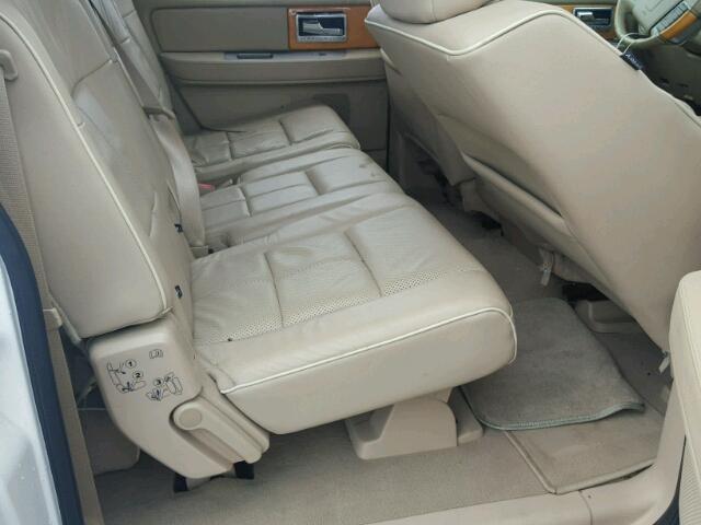 5LMFL28508LJ00051 - 2008 LINCOLN NAVIGATOR 白色 照片 6