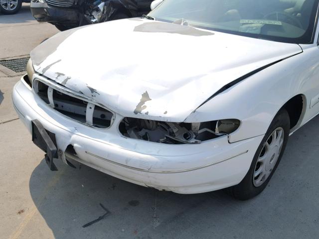 2G4WY52M1X1514840 - 1999 BUICK CENTURY LI WHITE photo 9