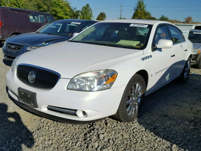 1G4HE57Y66U161253 - 2006 BUICK LUCERNE CX WHITE photo 2