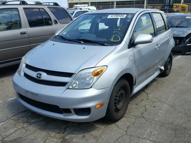 JTKKT604X65008875 - 2006 TOYOTA SCION XA SILVER photo 2