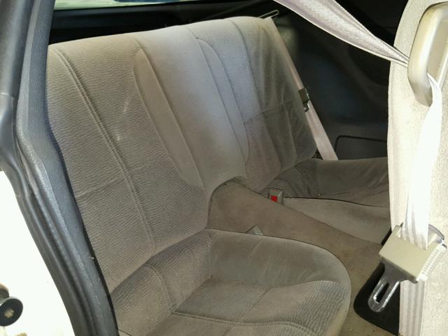 2G1FP22K0T2163405 - 1996 CHEVROLET CAMARO BAS თეთრი ფოტო 6
