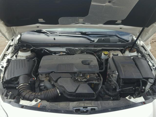 2G4GR5EK2C9133523 - 2012 BUICK REGAL WHITE photo 7