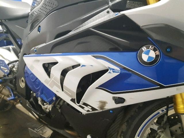 WB10D1108EZL19705 - 2014 BMW HP4  WHITE photo 9