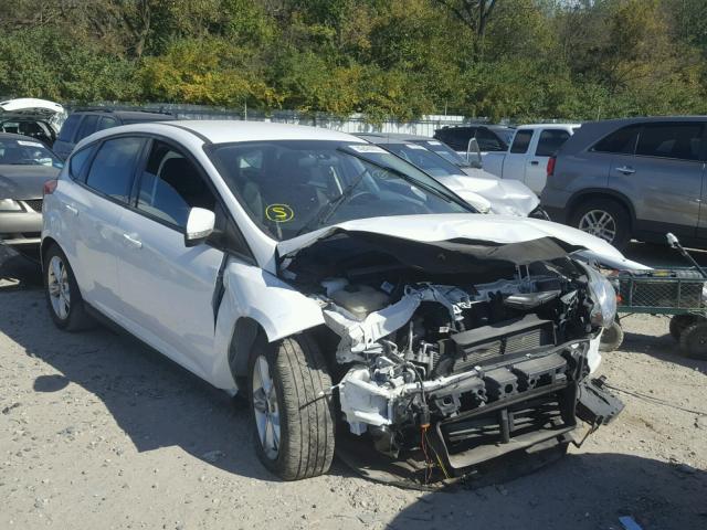 1FADP3K25EL125665 - 2014 FORD FOCUS WHITE photo 1