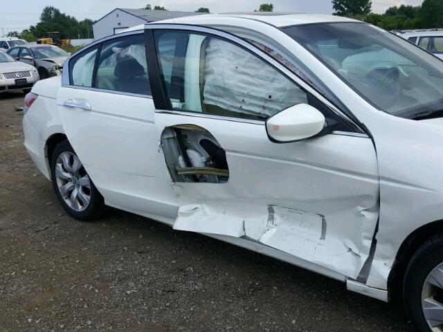 1HGCP3F84AA017081 - 2010 HONDA ACCORD EXL WHITE photo 9