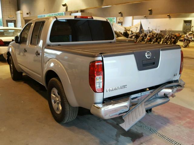 1N6AD0ER5AC443788 - 2010 NISSAN FRONTIER SILVER photo 3