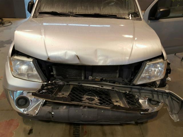 1N6AD0ER5AC443788 - 2010 NISSAN FRONTIER SILVER photo 7