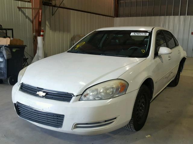 2G1WS58R279397403 - 2007 CHEVROLET IMPALA POL WHITE photo 2