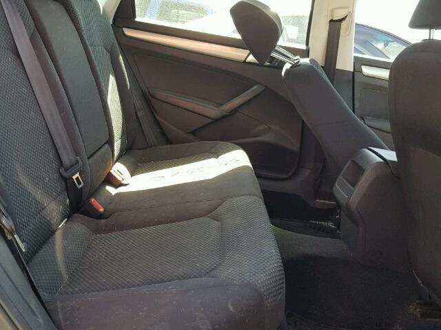 1VWAP7A38DC028082 - 2013 VOLKSWAGEN PASSAT S أبيض صورة 6
