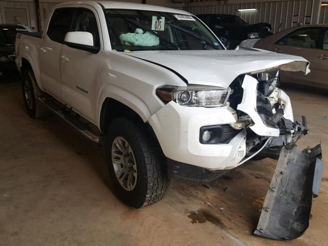 5TFAZ5CN2GX017866 - 2016 TOYOTA TACOMA DOU WHITE photo 1