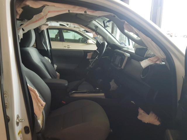 5TFAZ5CN2GX017866 - 2016 TOYOTA TACOMA DOU WHITE photo 5