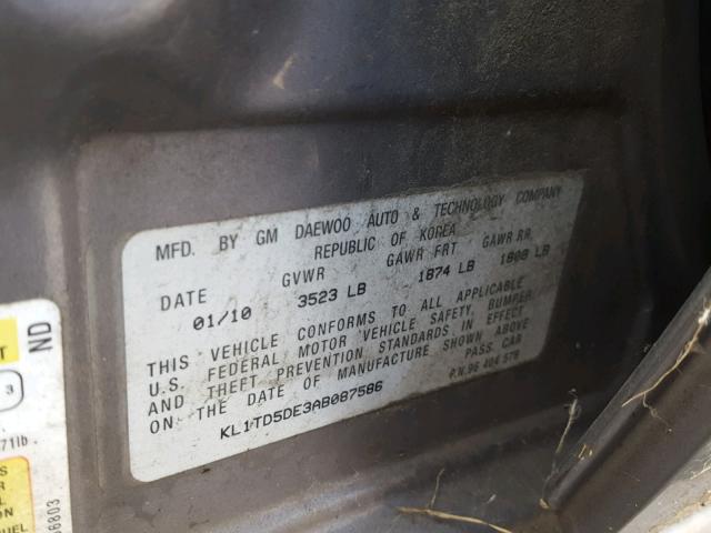 KL1TD5DE3AB087586 - 2010 CHEVROLET AVEO LS GRAY photo 10