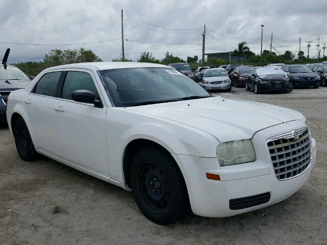 2C3LA43R27H787863 - 2007 CHRYSLER 300 WHITE photo 1