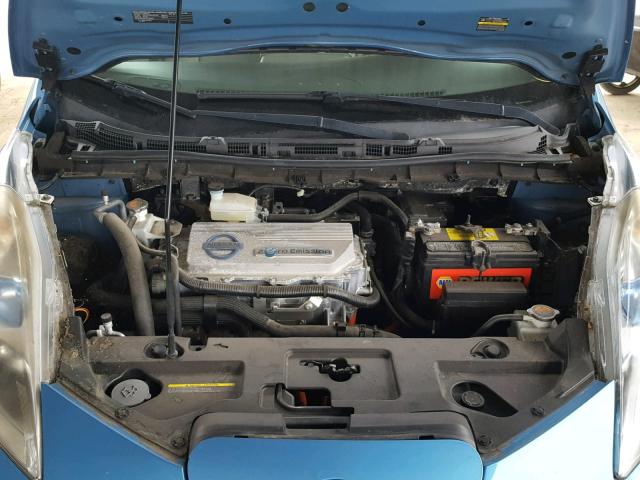 JN1AZ0CP5BT002267 - 2011 NISSAN LEAF SV BLUE photo 7