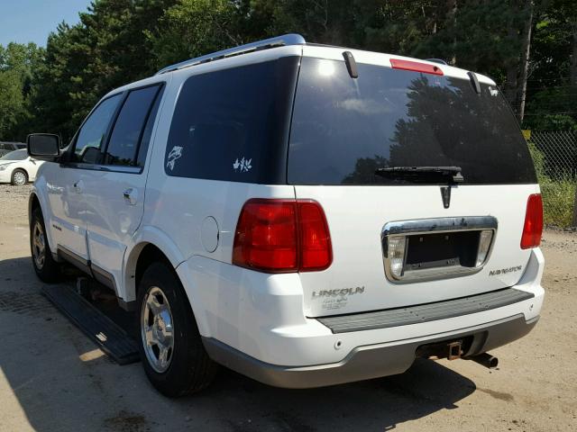 5LMFU28R33LJ28905 - 2003 LINCOLN NAVIGATOR WHITE photo 3