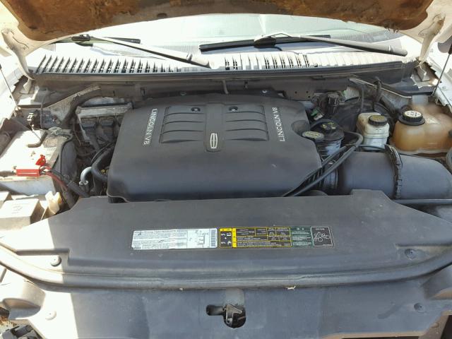 5LMFU28R33LJ28905 - 2003 LINCOLN NAVIGATOR WHITE photo 7