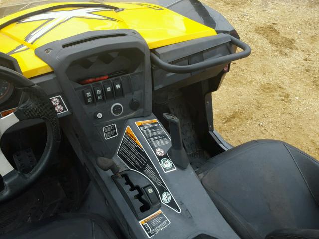 3JBKXUP17DJ000255 - 2013 CAN-AM COMMANDER TWO TONE photo 15