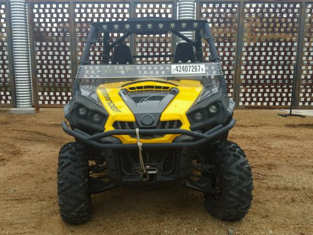 3JBKXUP17DJ000255 - 2013 CAN-AM COMMANDER TWO TONE photo 3