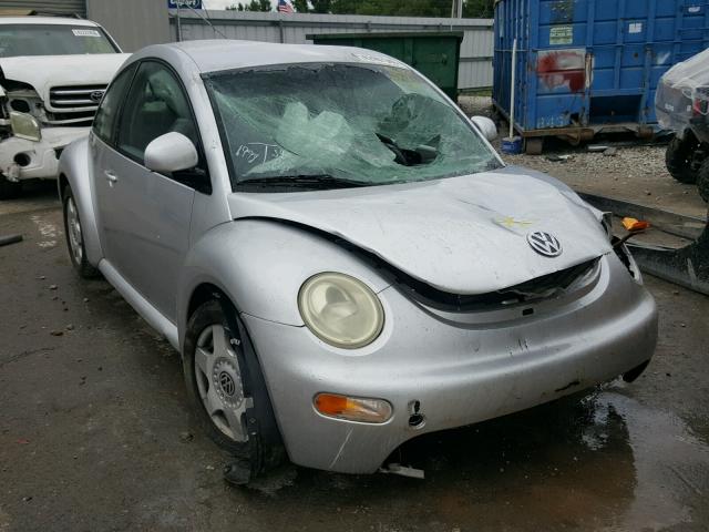 3VWBB61CXWM017423 - 1998 VOLKSWAGEN NEW BEETLE 银色 照片 1