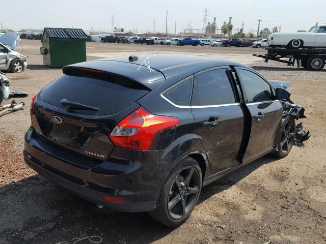 1FADP3N23EL407542 - 2014 FORD FOCUS TITA BLACK photo 4