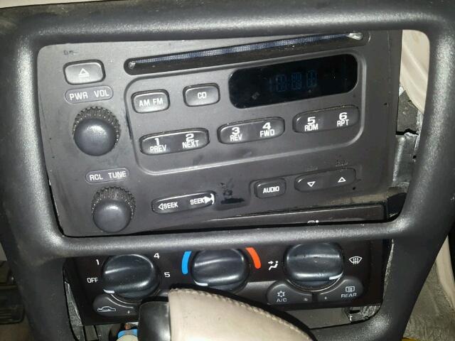 1G1NE52JX3M556302 - 2003 CHEVROLET MALIBU LS GREEN photo 9