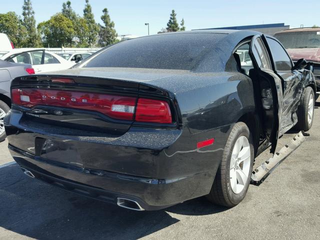 2C3CDXBG0DH640316 - 2013 DODGE CHARGER SE BLACK photo 4